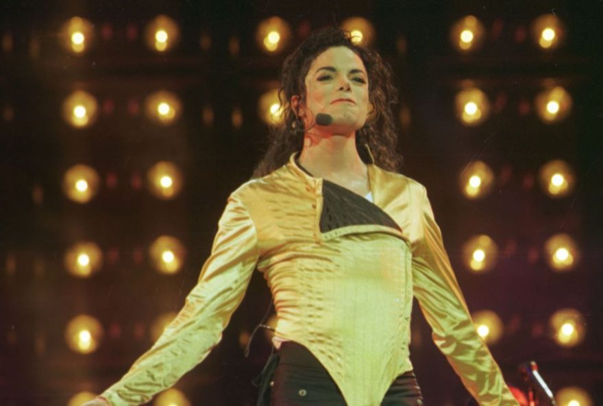 saiba-quem-sao-as-celebridades-mortas-mais-bem-pagas-do-mundo2C-com-destaque-para-michael-jackson-e-outros-musicos-renomados