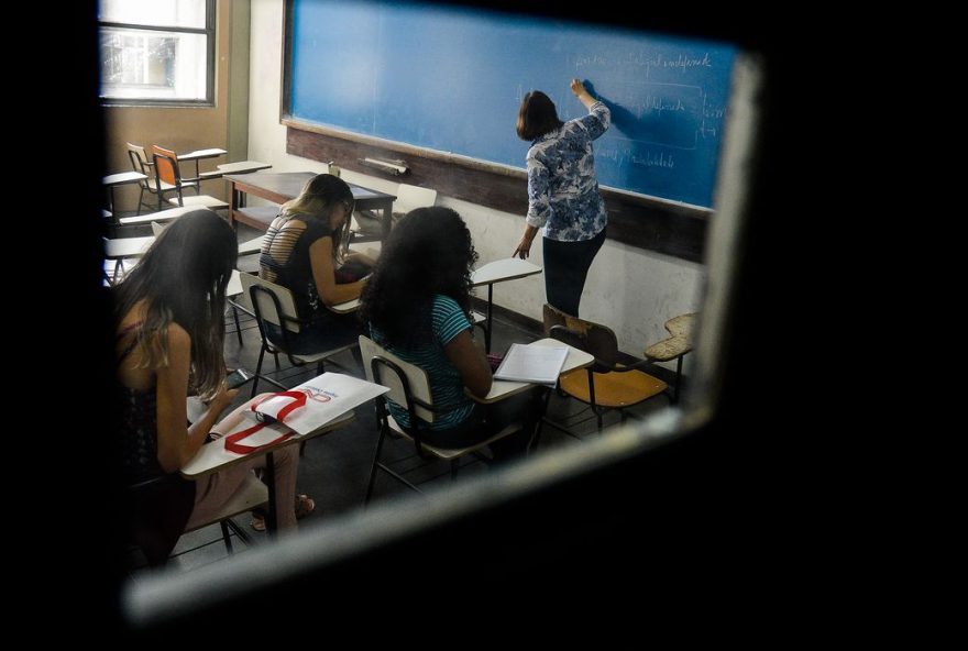 Em todo o País, R$ 1,68 bilhão foram cortados do orçamento do Ministério da Educação (MEC). (Foto: Tânia Rêgo/Agência Brasil)