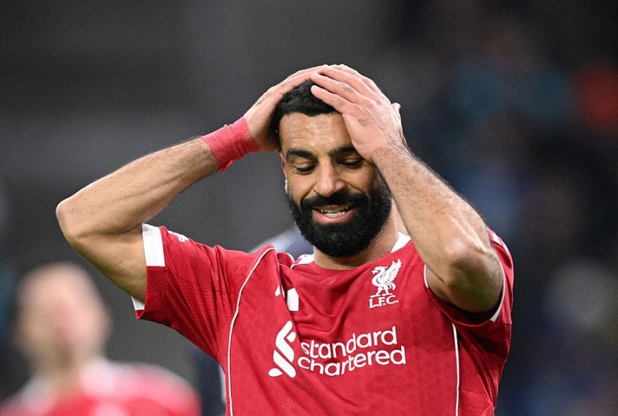 salah-emociona-ao-anunciar-saida-do-liverpool3A-22nunca-caminharei-sozinho22 salah-emociona-ao-anunciar-saida-do-liverpool3A-22nunca-caminharei-sozinho22