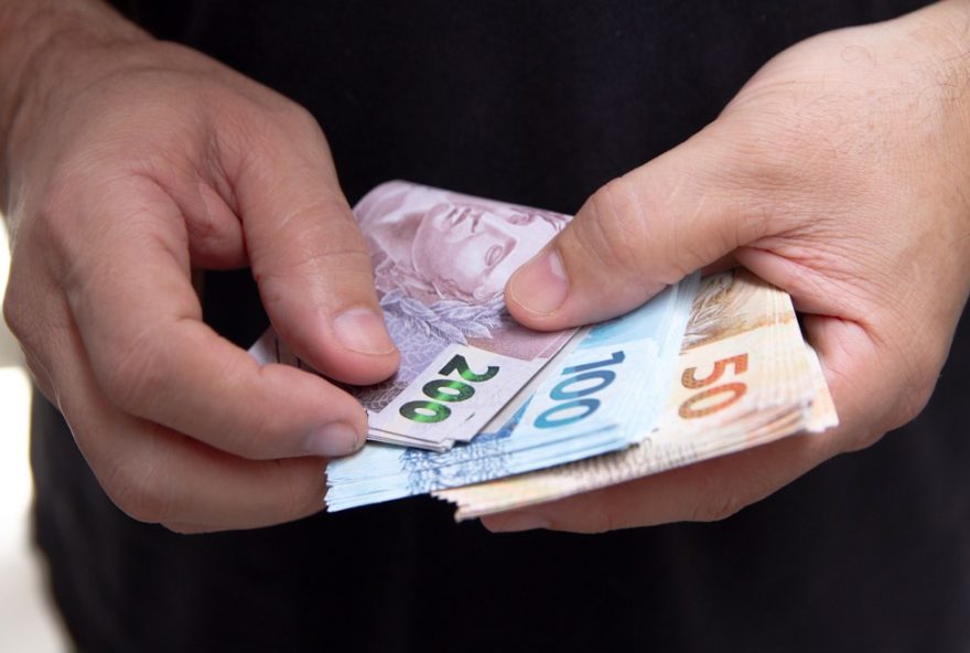 salario-minimo-nacional-de-r24-1.621-em-20263A-o-impacto-na-economia-e-na-vida-dos-trabalhadores salario-minimo-nacional-de-r24-1.621-em-20263A-o-impacto-na-economia-e-na-vida-dos-trabalhadores