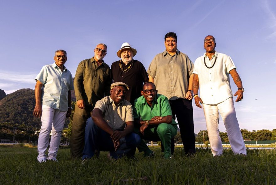 samba-do-trabalhador3A-20-anos-de-celebracao-em-album-autoral-de-moacyr-luz