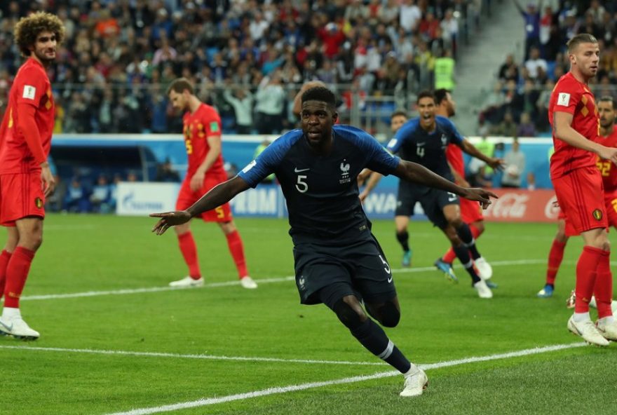 samuel-umtiti-anuncia-aposentadoria-aos-31-anos-devido-a-lesoes-nos-joelhos