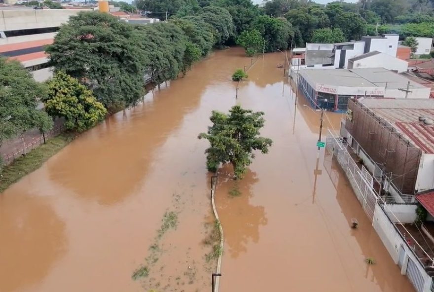 santa-barbara-doeste-decreta-emergencia-apos-chuvas-intensas3A-como-ajudar-as-familias-desalojadas