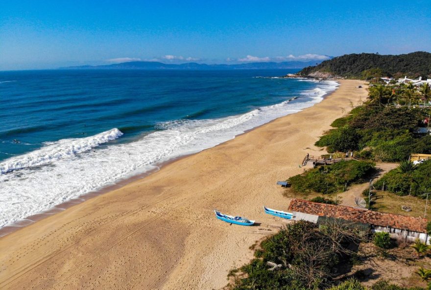 santa-catarina-lidera-ranking-nacional-da-bandeira-azul-com-31-praias-pre-indicadas3B-veja-lista-20252F2026