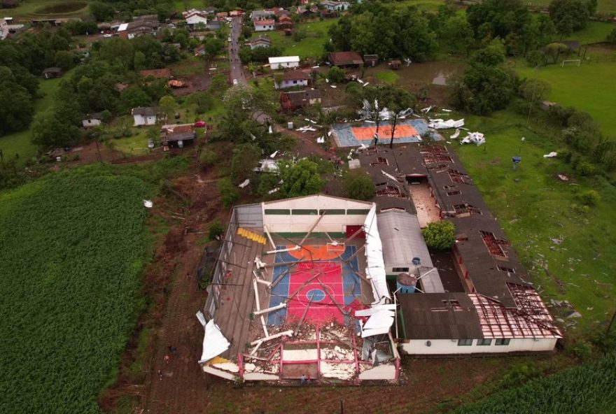 santa-catarina-registra-tres-tornados-em-um-dia-e-soma-15-no-ano3A-entenda-os-fenomenos-atmosfericos-no-estado santa-catarina-registra-tres-tornados-em-um-dia-e-soma-15-no-ano3A-entenda-os-fenomenos-atmosfericos-no-estado