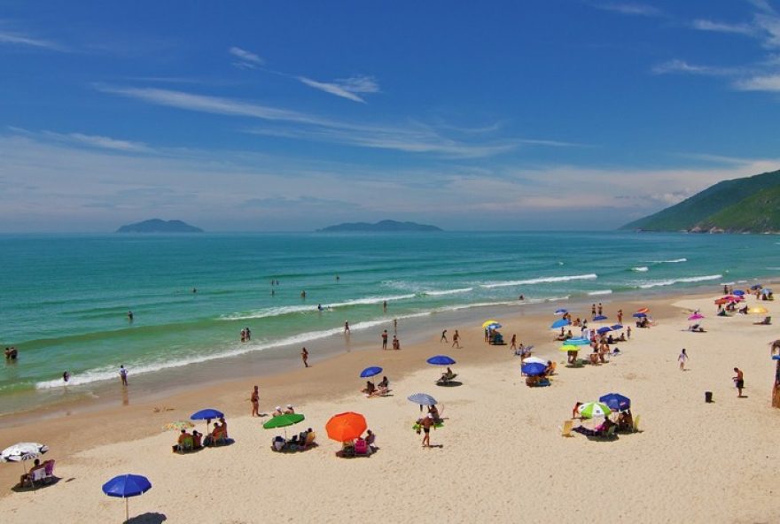 santa-catarina-supera-expectativas-e-atrai-mais-de-565-mil-turistas-estrangeiros2C-conquistando-o-mercado-internacional-de-turismo