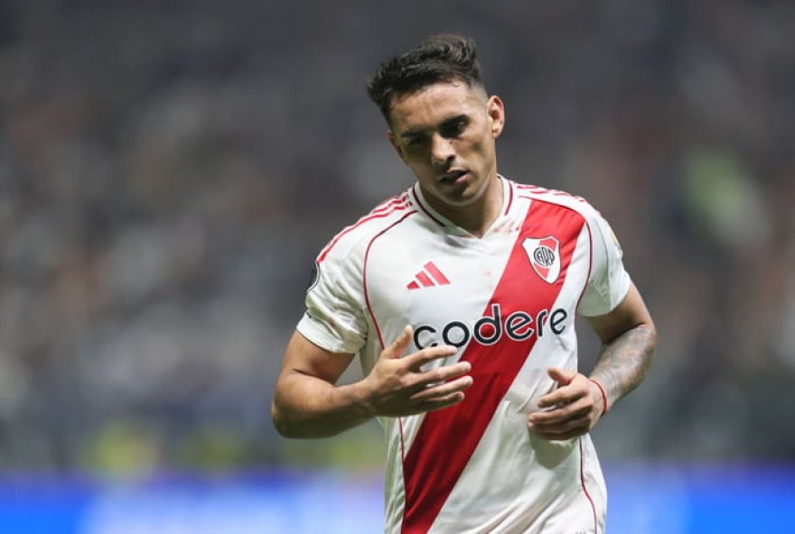 sao-paulo-anuncia-contratacao-do-lateral-esquerdo-enzo-diaz-do-river-plate