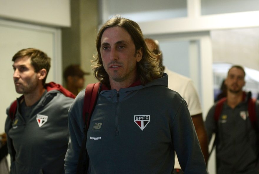 sao-paulo-anuncia-saida-de-zubeldia3A-hernan-crespo-e-favorito-para-assumir-o-cargo-vago