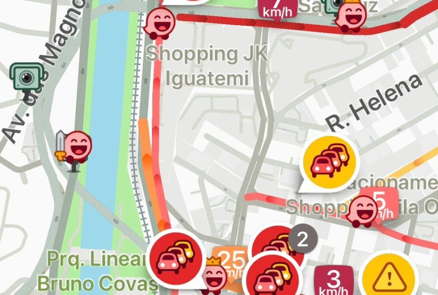 sao-paulo-bate-recorde-de-congestionamento-e-alagamentos-em-dia-chuvoso sao-paulo-bate-recorde-de-congestionamento-e-alagamentos-em-dia-chuvoso