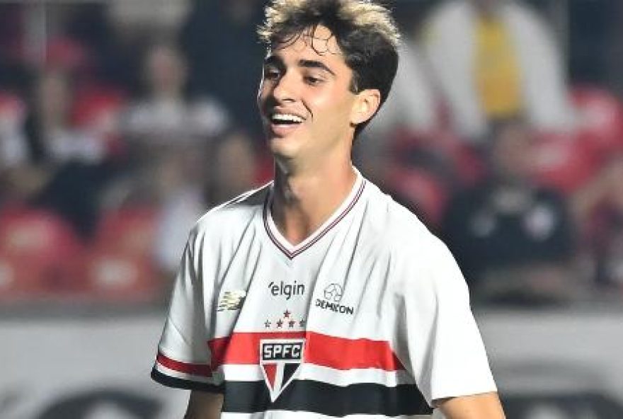 sao-paulo-da-sinal-verde-e-acerta-saida-de-rodriguinho-para-o-rb-bragantino sao-paulo-da-sinal-verde-e-acerta-saida-de-rodriguinho-para-o-rb-bragantino