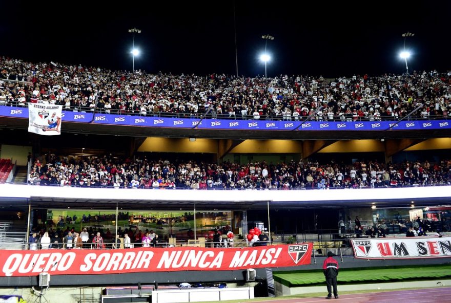 sao-paulo-enfrenta-julgamento-por-cantos-homofobicos-em-classico3A-etica-e-respeito-no-futebol sao-paulo-enfrenta-julgamento-por-cantos-homofobicos-em-classico3A-etica-e-respeito-no-futebol