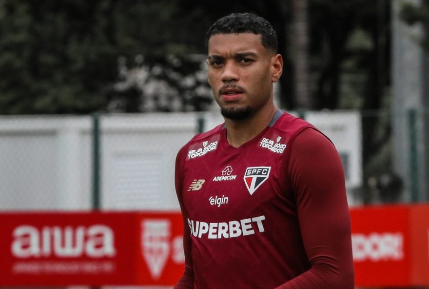 sao-paulo-quita-divida-com-sassuolo-por-ruan-e-busca-novo-emprestimo3A-voz-do-setorista-fala-sobre-interesse-em-carlos-vinicius