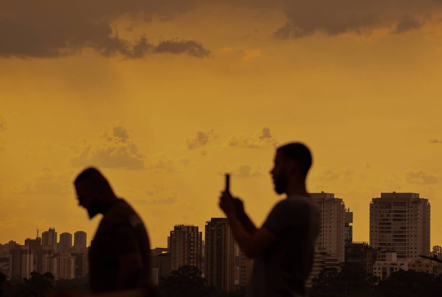 sao-paulo-registra-o-dia-mais-quente-do-ano2C-com-temperatura-de-352C9-oc sao-paulo-registra-o-dia-mais-quente-do-ano2C-com-temperatura-de-352C9-oc