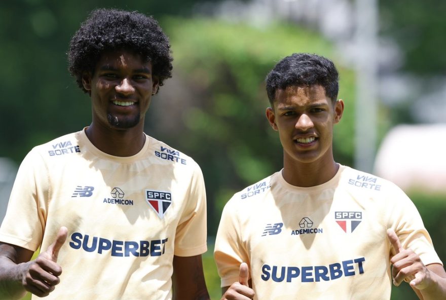 sao-paulo-relaciona-campeoes-sub-20-para-jogo-contra-botafogo3A-lucas-ferreira-e-ryan-francisco-viajam-e-podem-jogar