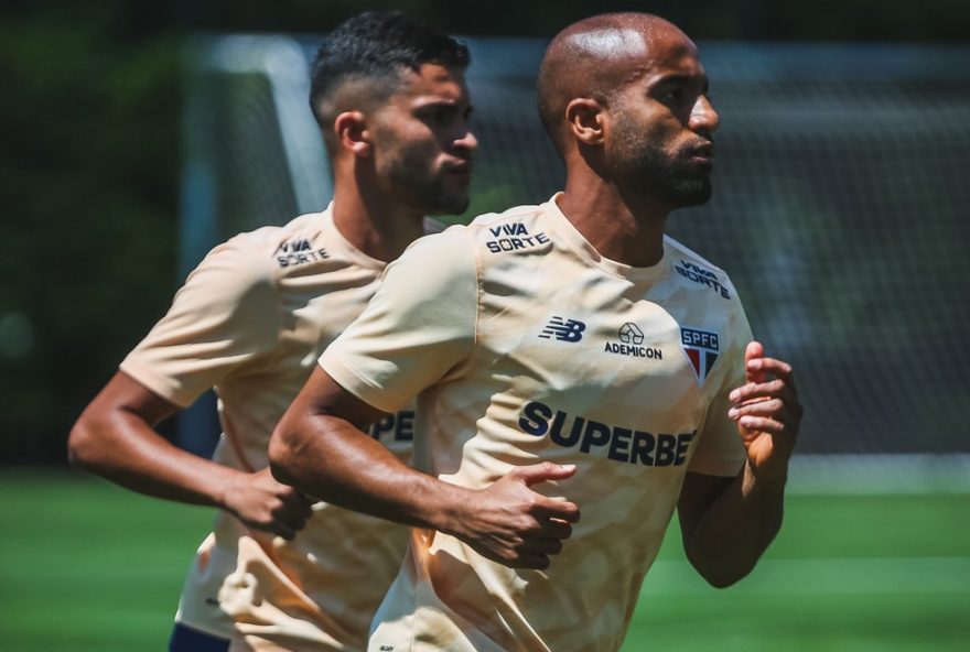 sao-paulo-treina-forte-visando-jogo-contra-o-gremio3B-calleri-e-duvida