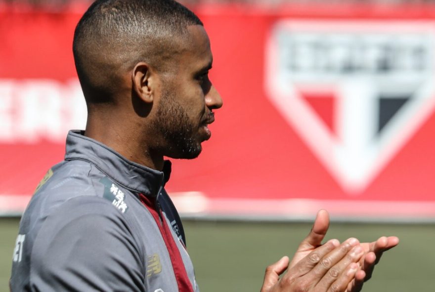 sao-paulo3A-crespo-deve-fazer-mudancas-para-jogo-contra-athletico-pr