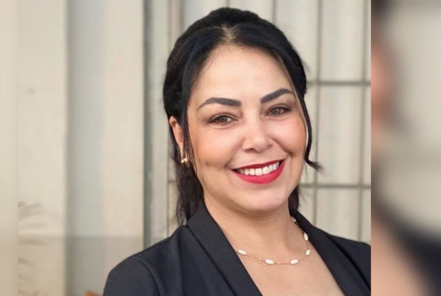 sargento-da-pm-flavia-rosa-morre-em-acidente3B-ela-faria-24-anos-de-carreira sargento-da-pm-flavia-rosa-morre-em-acidente3B-ela-faria-24-anos-de-carreira