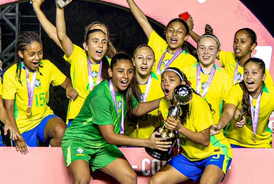 sarinha2C-a-jovem-capita-que-brilhou-na-conquista-do-titulo-da-selecao-feminina-sub-15