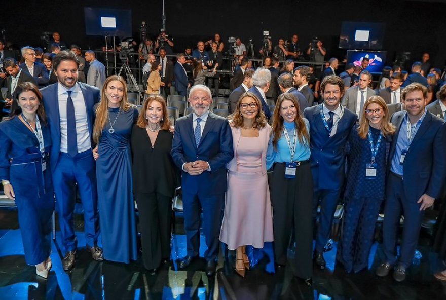 sbt-solicita-entrevista-com-bolsonaro-em-meio-a-controversias-com-a-direita sbt-solicita-entrevista-com-bolsonaro-em-meio-a-controversias-com-a-direita