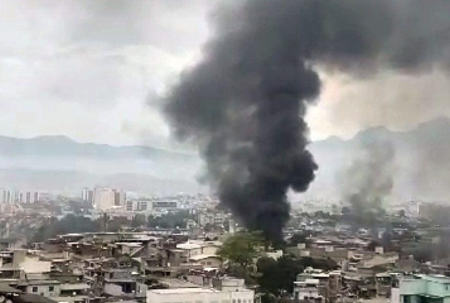 secretario-de-seguranca-do-rj-cobra-apoio-federal-em-megaoperacao-no-alemao-e-na-penha