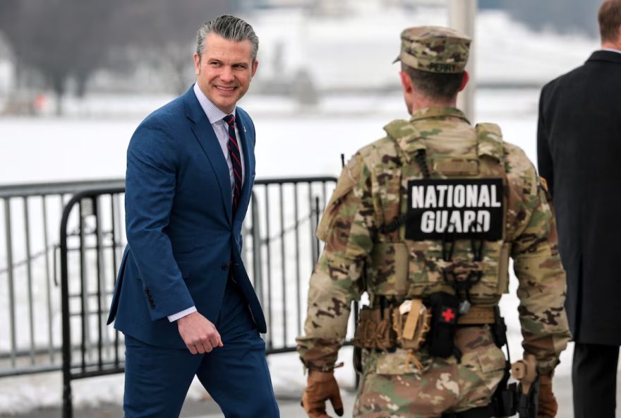 secretario-de-trump-faz-novos-ataques-preconceituosos-em-discurso-polemico secretario-de-trump-faz-novos-ataques-preconceituosos-em-discurso-polemico