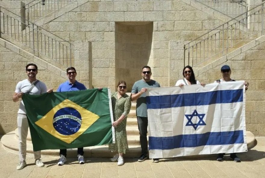 secretarios-do-df-em-israel3A-seguros2C-mas-sem-previsao-de-retorno-ao-brasil