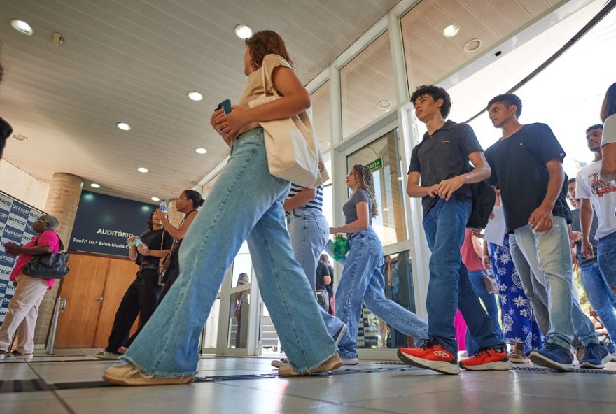 segunda-etapa-enem-20253A-candidatos-de-ribeirao-preto-e-franca-fazem-prova-de-ciencias-e-matematica segunda-etapa-enem-20253A-candidatos-de-ribeirao-preto-e-franca-fazem-prova-de-ciencias-e-matematica
