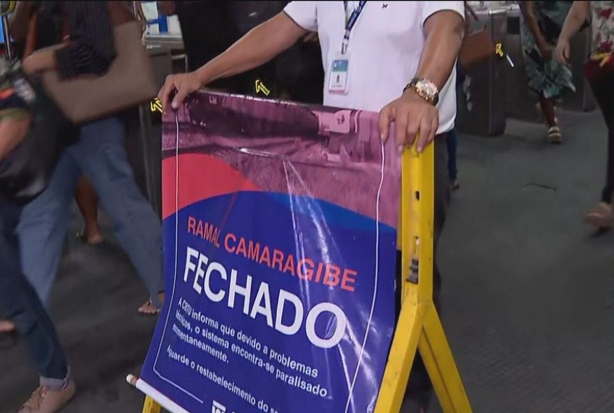 segundo-dia-de-paralisacao-no-ramal-camaragibe-do-metro-do-recife3A-confira-estacoes-fechadas-e-reforco-nas-linhas-de-onibus segundo-dia-de-paralisacao-no-ramal-camaragibe-do-metro-do-recife3A-confira-estacoes-fechadas-e-reforco-nas-linhas-de-onibus