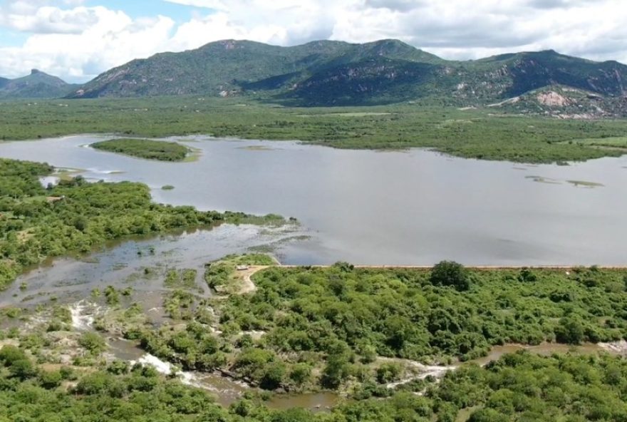 seis-acudes-transbordam-com-chuvas-no-ceara3B-previsao-de-mais-precipitacoes