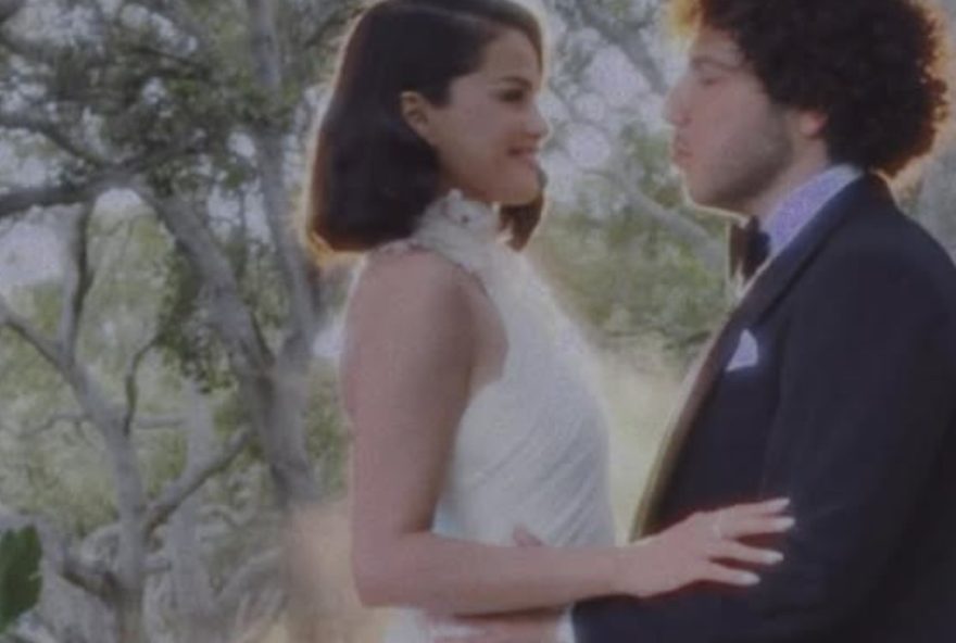 selena-gomez-e-benny-blanco3A-o-emocionante-casamento-da-renomada-cantora-e-produtor-musical