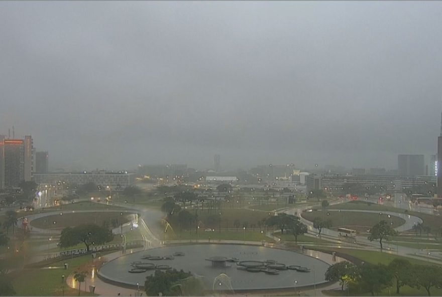 semana-comeca-com-alerta-de-chuvas-intensas-no-distrito-federal3A-previsao-do-tempo semana-comeca-com-alerta-de-chuvas-intensas-no-distrito-federal3A-previsao-do-tempo