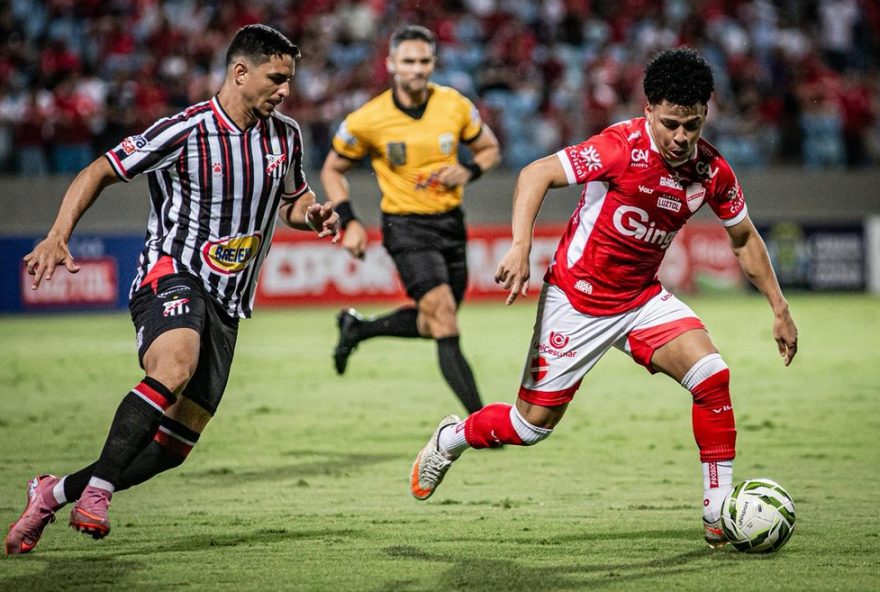 semifinais-emocionantes-definem-finalistas-do-goianao-2026-goias-x-anapolina-e-vila-nova-x-atletico-go-prometem-fortes-emocoes-nas-disputas-rumo-ao-titulo.-confira-datas-e-locais-dos-jogos semifinais-emocionantes-definem-finalistas-do-goianao-2026-goias-x-anapolina-e-vila-nova-x-atletico-go-prometem-fortes-emocoes-nas-disputas-rumo-ao-titulo.-confira-datas-e-locais-dos-jogos