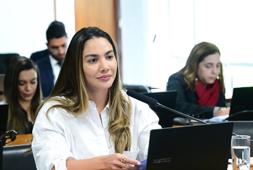 senado-aprova-projeto-que-criminaliza-misoginia-e-a-equipara-ao-racismo