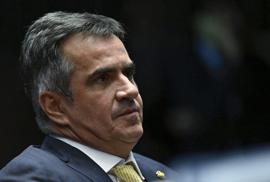 senador-ciro-nogueira-tem-faturas-de-cartoes-de-credito-pagas-por-deputados-do-pp senador-ciro-nogueira-tem-faturas-de-cartoes-de-credito-pagas-por-deputados-do-pp