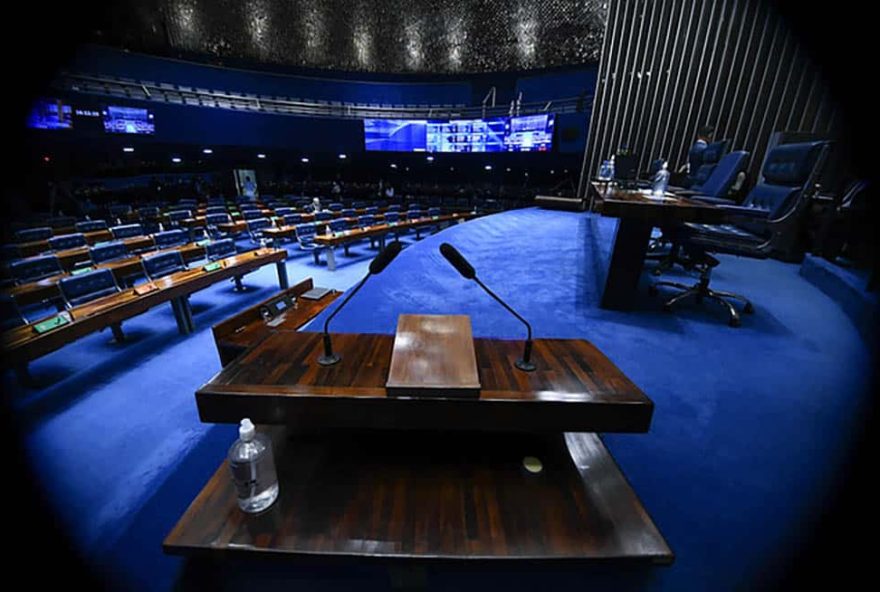 senadores-rejeitam-pec-da-blindagem-em-meio-a-criticas
