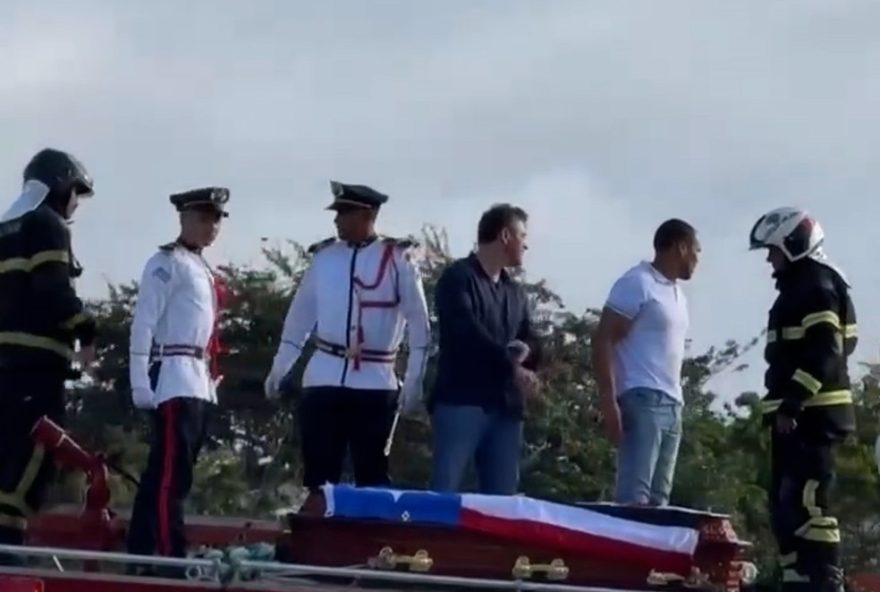 sepultamento-capitao-da-pm-morto-por-tenente3A-comocao-e-homenagens-em-sao-luis