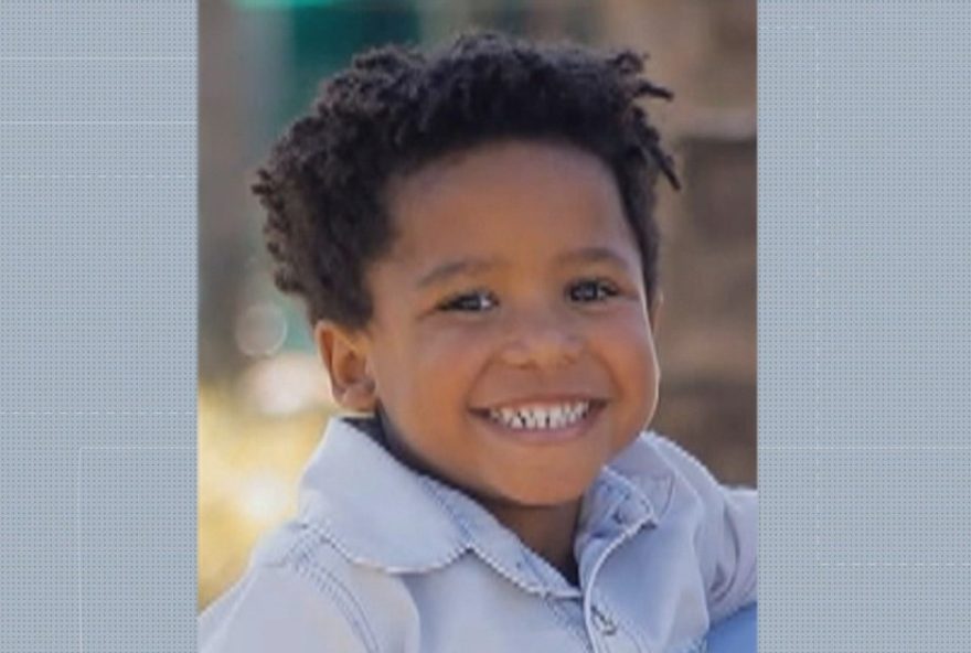 sepultamento-de-crianca-soterrada-por-muro-em-bh-comove-minas-gerais sepultamento-de-crianca-soterrada-por-muro-em-bh-comove-minas-gerais