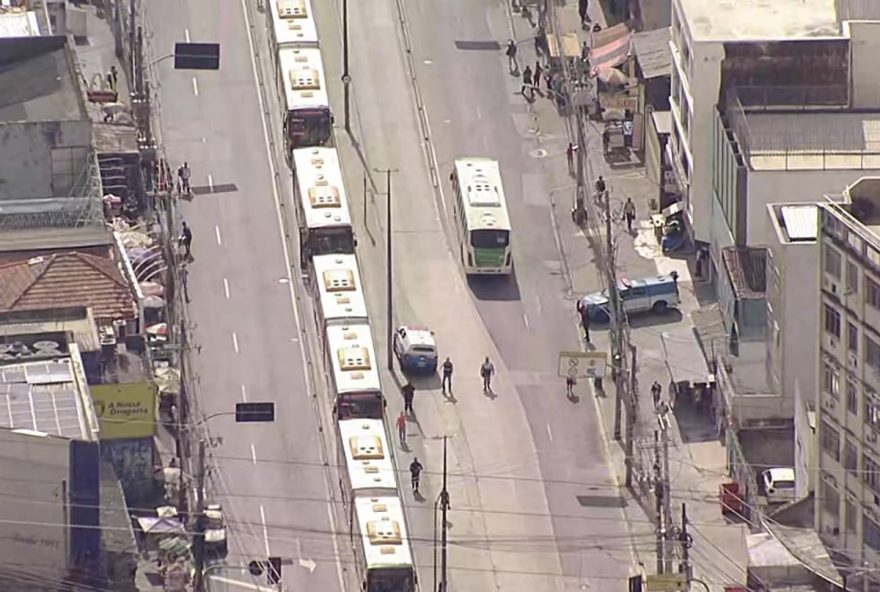 sequestro-de-onibus-no-rio3A-aumento-da-violencia-preocupa-autoridades-e-populacao