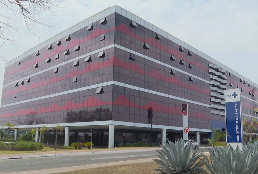 servidor-temporario-condenado-a-devolver-quase-r24-20-mil-por-salarios-sem-trabalhar-na-secretaria-de-saude-do-df3A-entenda-o-caso