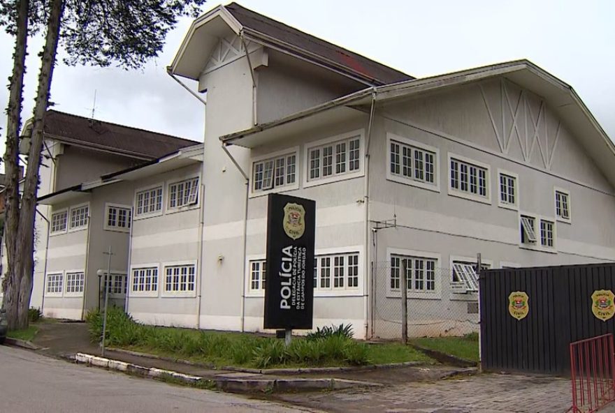 servidora-presa-por-desvio-milionario-gasta-dinheiro-publico-em-apostas-online3A-investigacao-em-andamento