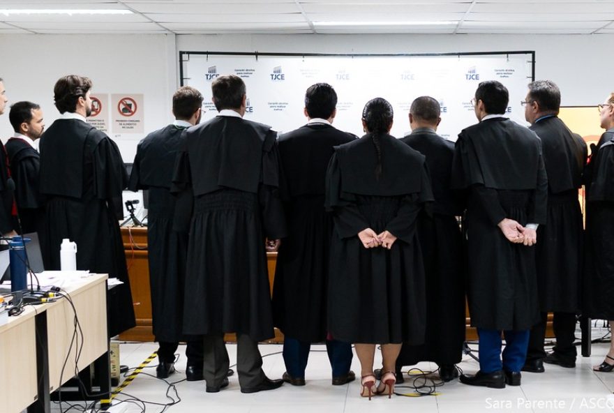 sete-policiais-sao-absolvidos-da-chacina-com-11-mortos-em-fortaleza3A-veja-detalhes-dos-julgamentos-da-chacina-do-curio