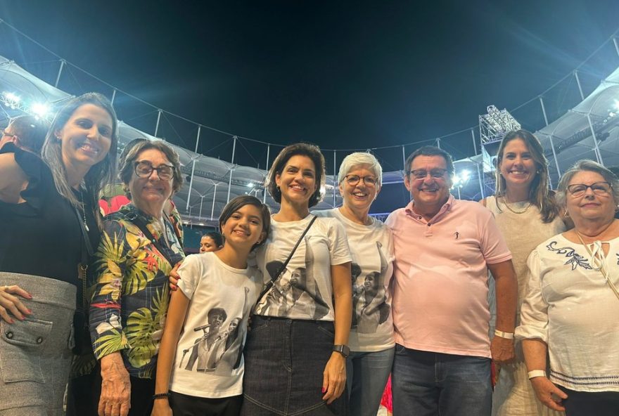 show-de-caetano-veloso-e-maria-bethania-em-salvador-une-geracoes-em-momento-historico-na-arena-fonte-nova