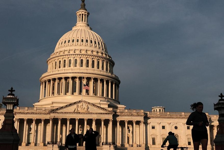 shutdown-parcial-nos-eua-devido-a-impasse-ice3A-votacao-na-camara-e-aguardada shutdown-parcial-nos-eua-devido-a-impasse-ice3A-votacao-na-camara-e-aguardada