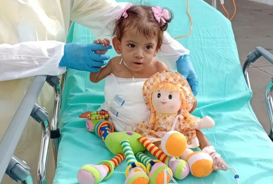 siamesa-separada-em-goiania-morre-na-vespera-de-natal3A-aruna-rodrigues-de-sp siamesa-separada-em-goiania-morre-na-vespera-de-natal3A-aruna-rodrigues-de-sp