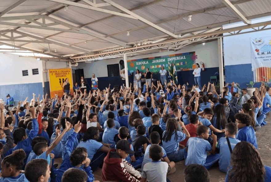 sicoob-credseguro-impacta-26-mil-criancas-em-semana-nacional-de-educacao-financeira
