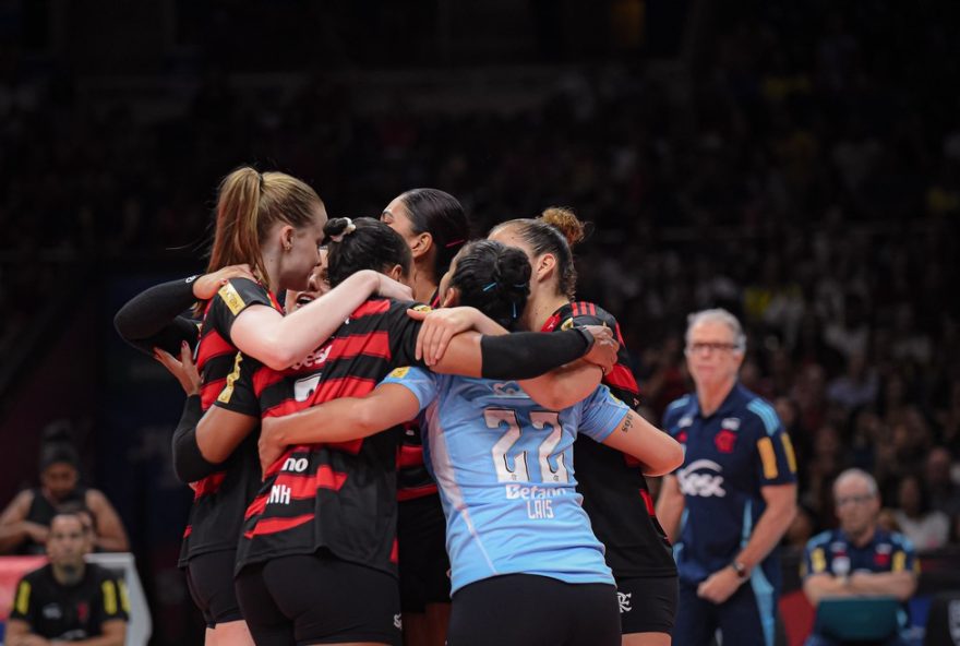 simone-lee-brilha-e-sesc-flamengo-vence-lider-minas-na-superliga-feminina