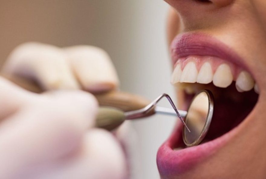 sinais-de-saude-na-boca3A-conexao-entre-odontologia-e-bem-estar