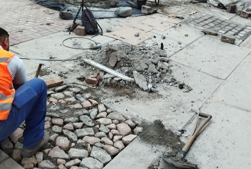 sitio-arqueologico-em-porto-alegre3A-descoberta-historica-no-centro-historico