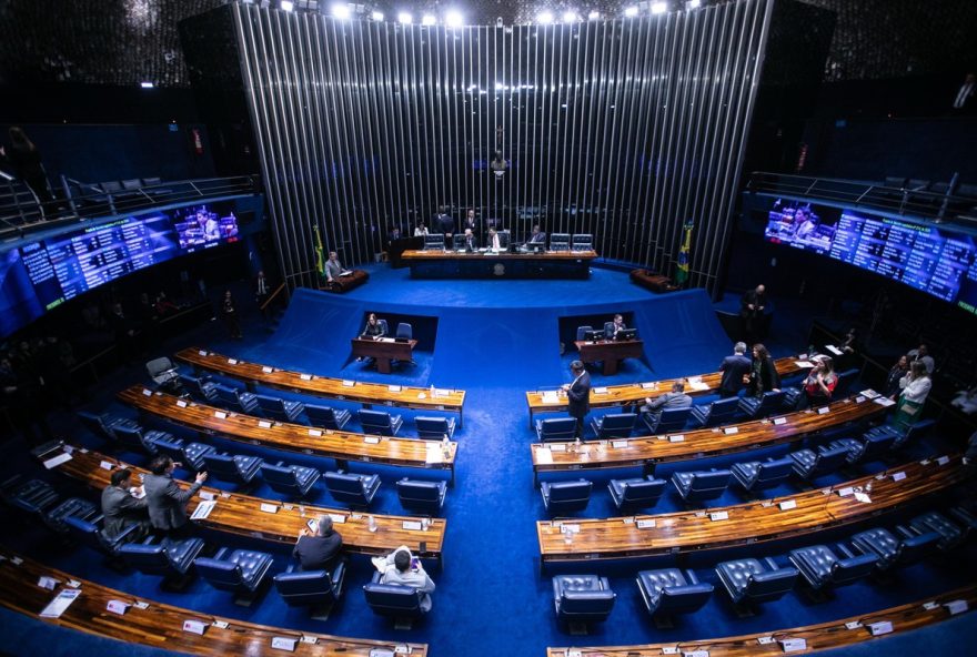 sob-pressao-do-governo2C-alcolumbre-mantem-sessao-do-congresso-que-deve-derrubar-vetos