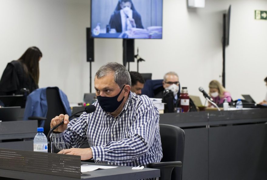 socio-condenado-pelo-incendio-na-boate-kiss-obtem-saida-temporaria-e-trabalho-externo3B-242-mortos socio-condenado-pelo-incendio-na-boate-kiss-obtem-saida-temporaria-e-trabalho-externo3B-242-mortos